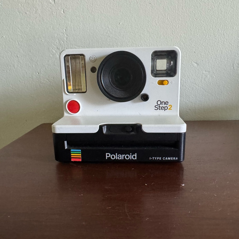 Polaroid One Step 2 I-Type Camera